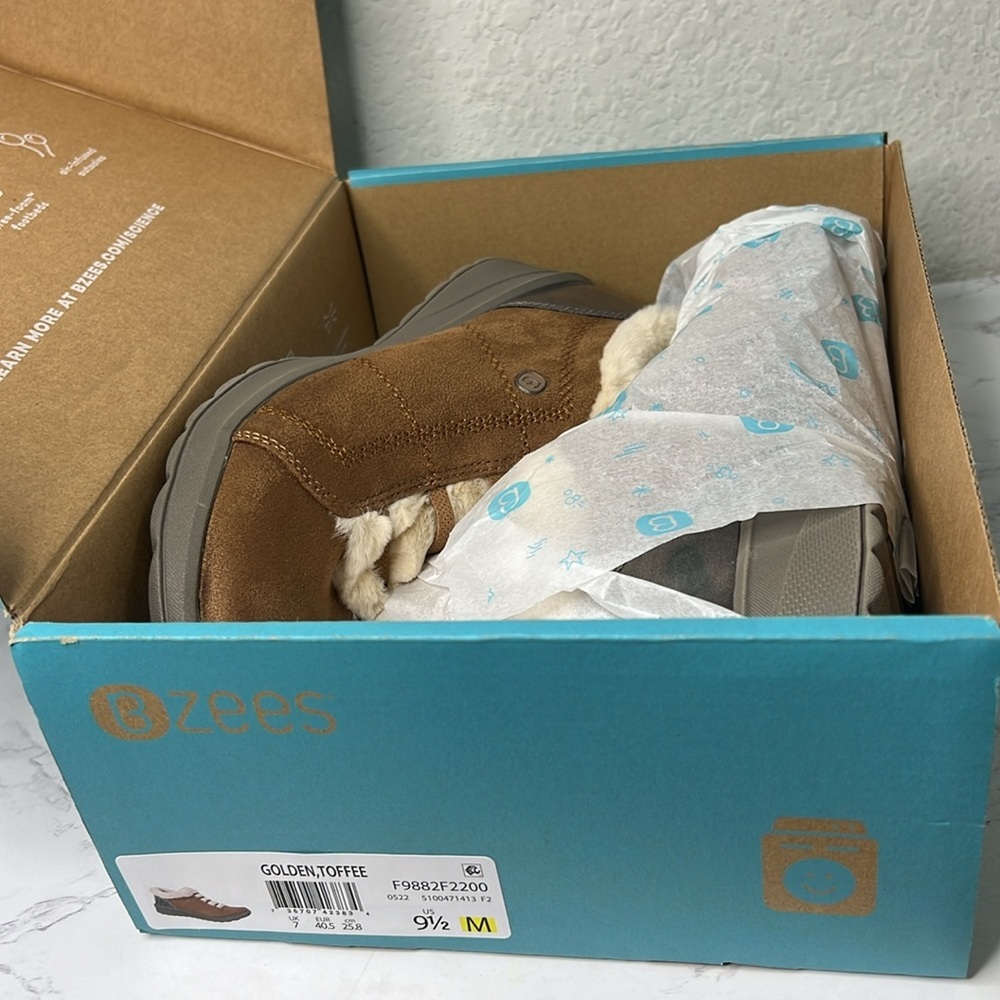Women's BZees Golden Toffee Sherpa BootsSize 8 M - Picture 14 of 14